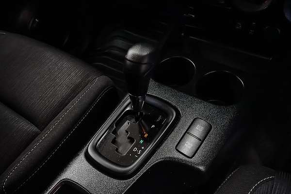 2020 Toyota Hilux SR GUN126R 4X4