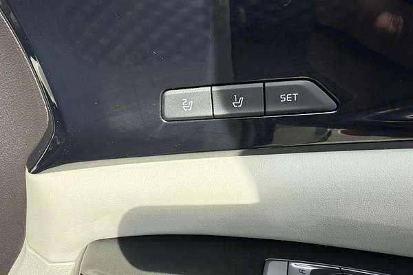 2020 Kia Carnival Platinum KA4