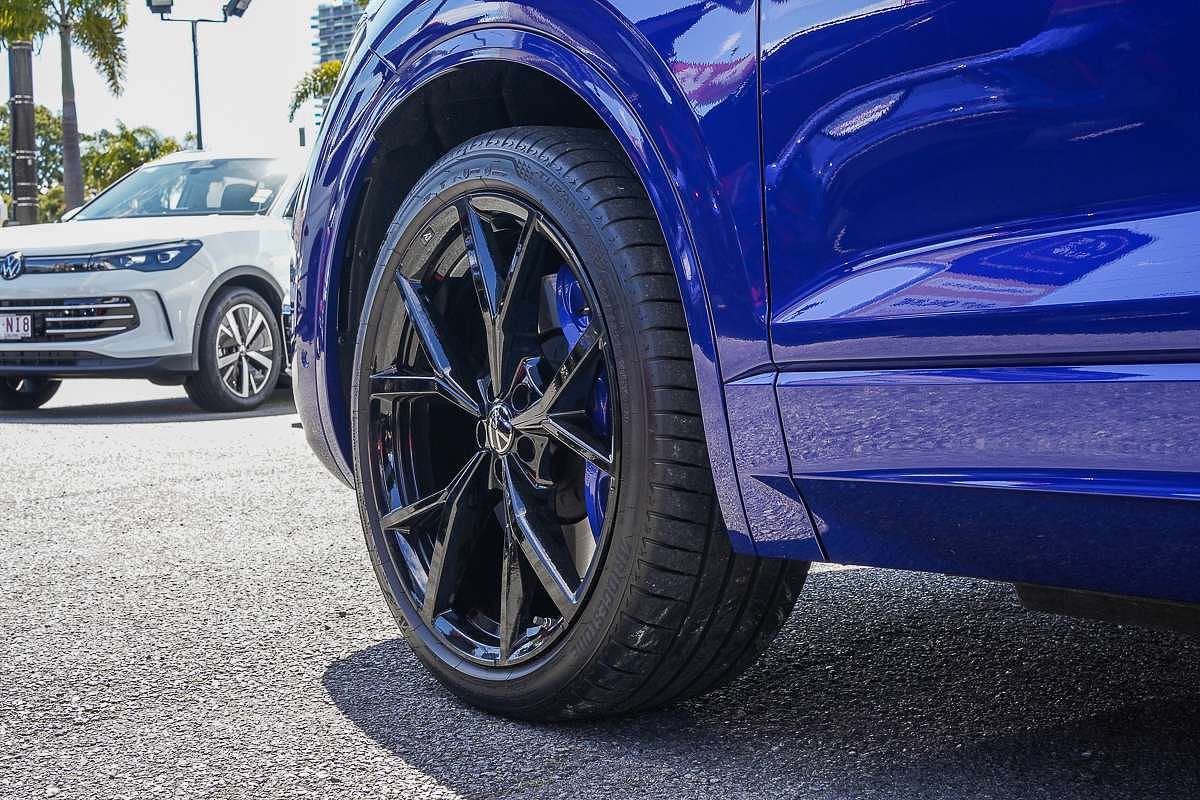 2025 Volkswagen Touareg R RC