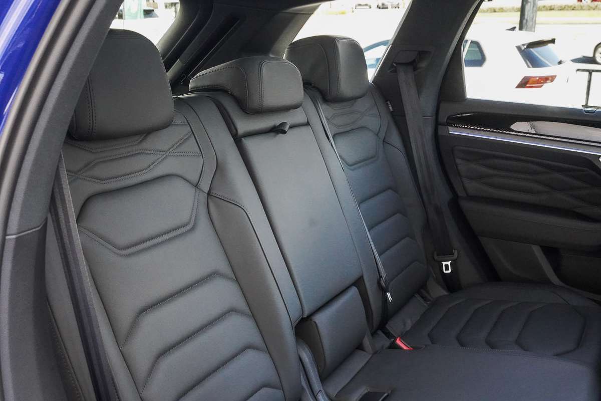 2025 Volkswagen Touareg R RC