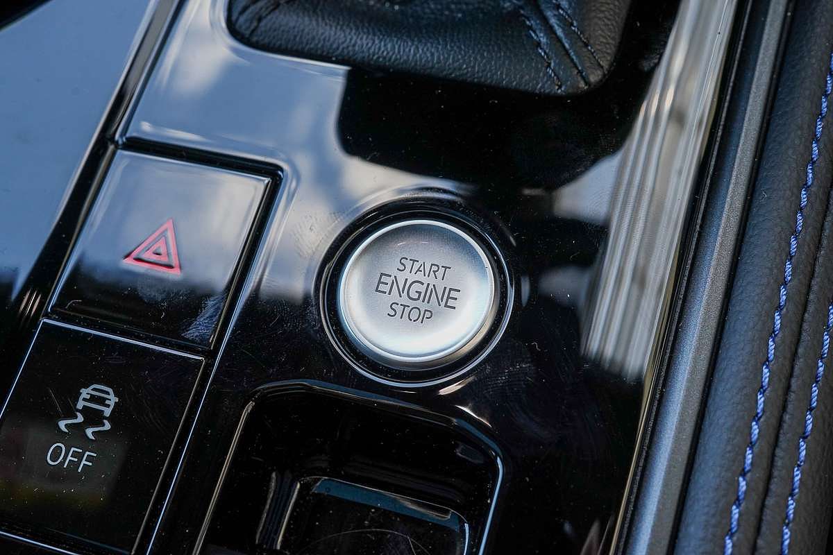 2025 Volkswagen Touareg R RC