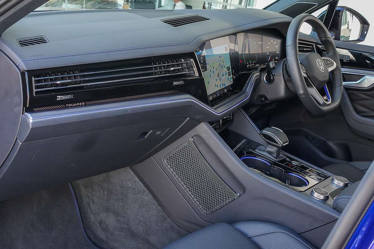2025 Volkswagen Touareg R RC