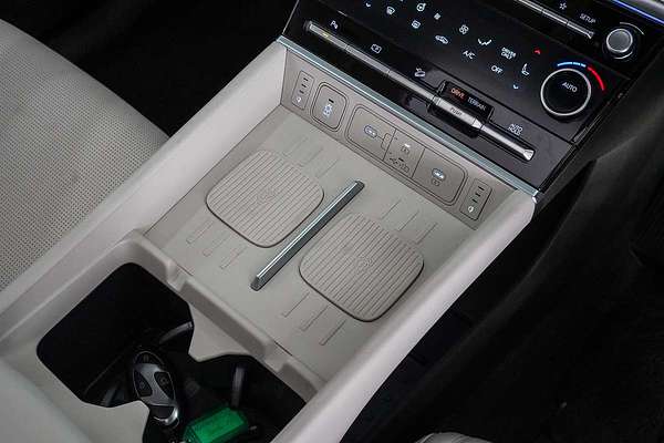 2025 Hyundai Santa Fe Hybrid Calligraphy MX5.V1
