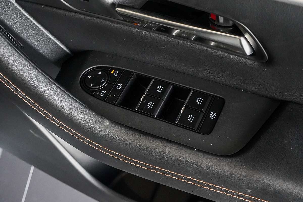 2025 Mazda CX-80 P50e Touring KL