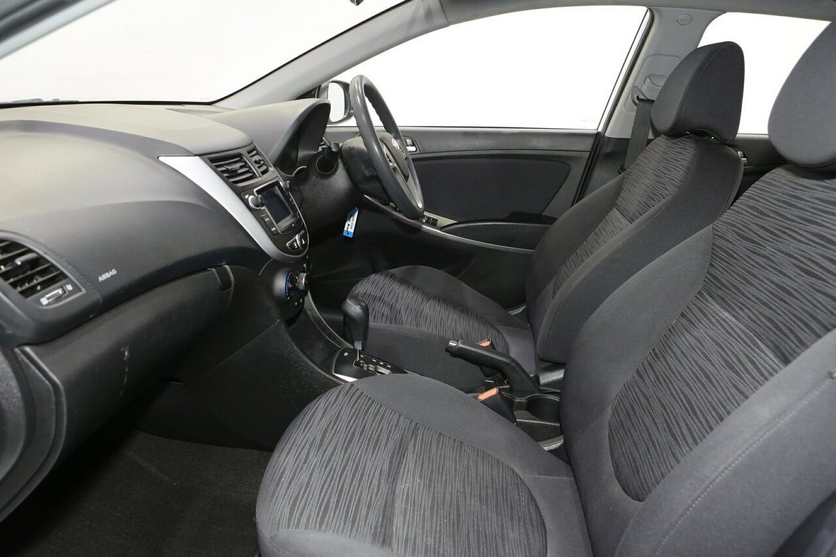 2016 Hyundai Accent Active RB4