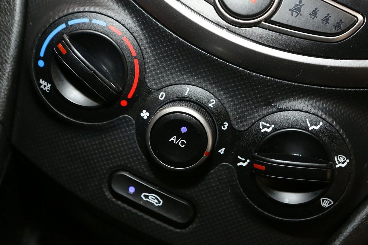 2016 Hyundai Accent Active RB4