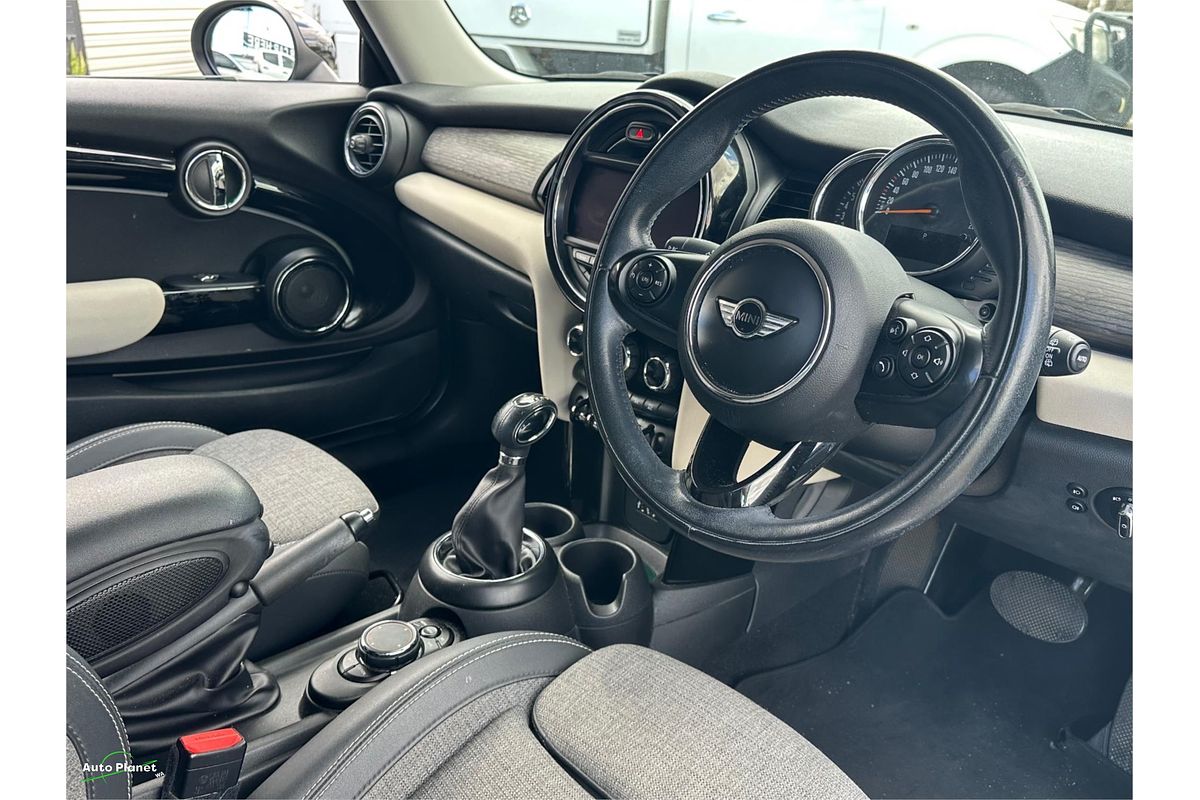 2015 MINI Cooper F56
