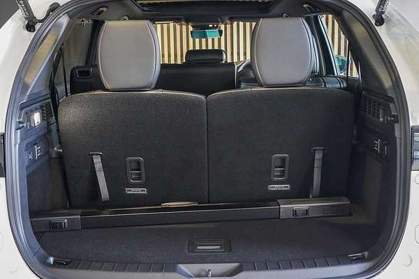 2025 Mazda CX-80 P50e Azami KL