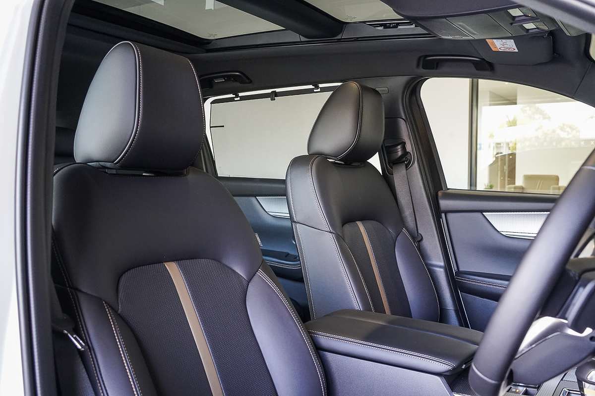 2025 Mazda CX-80 P50e Azami KL