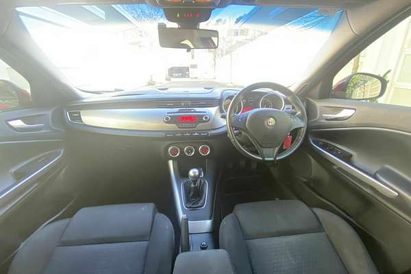 2013 Alfa Romeo Giulietta Progression Series 0