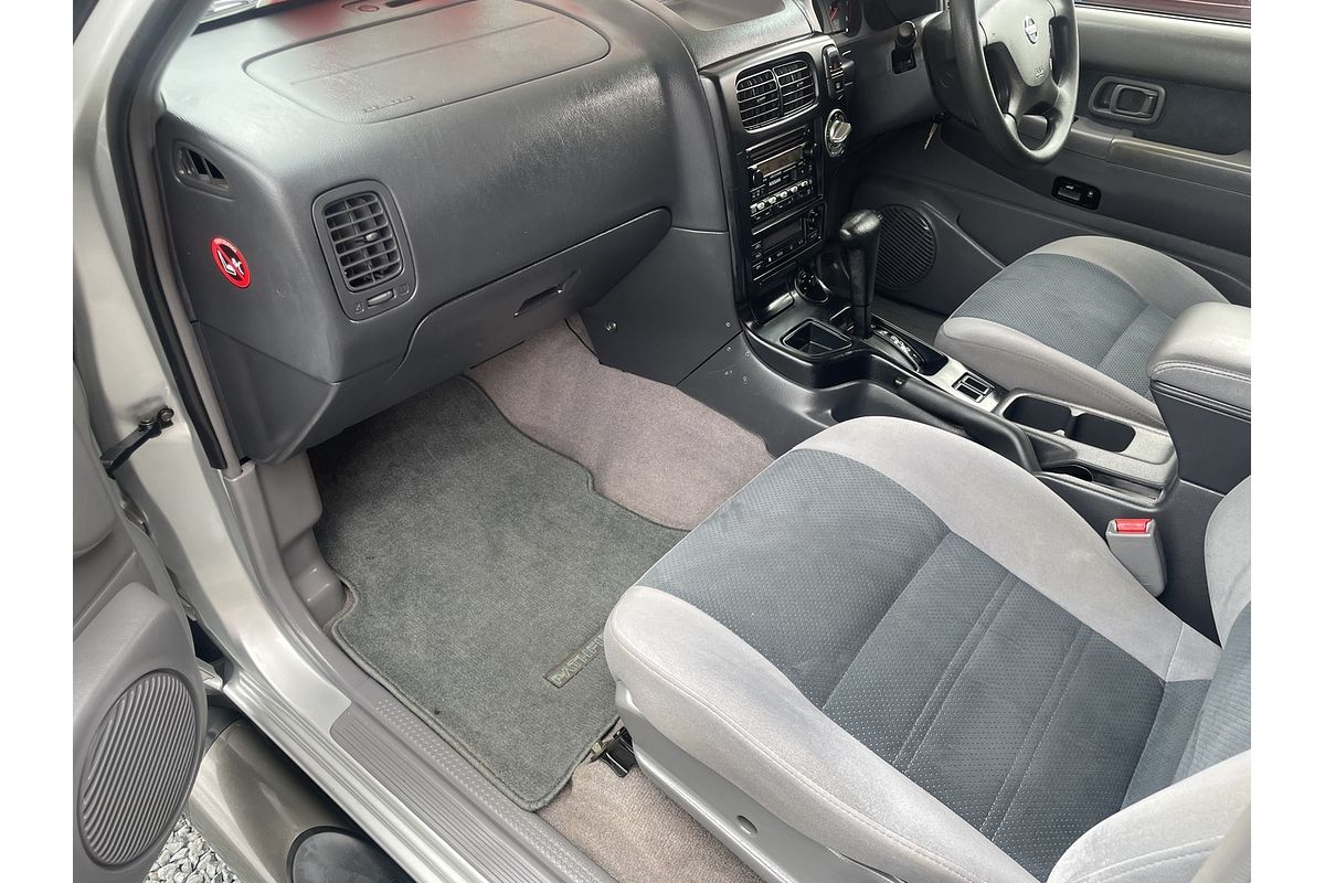 2002 Nissan Pathfinder Ti WX II