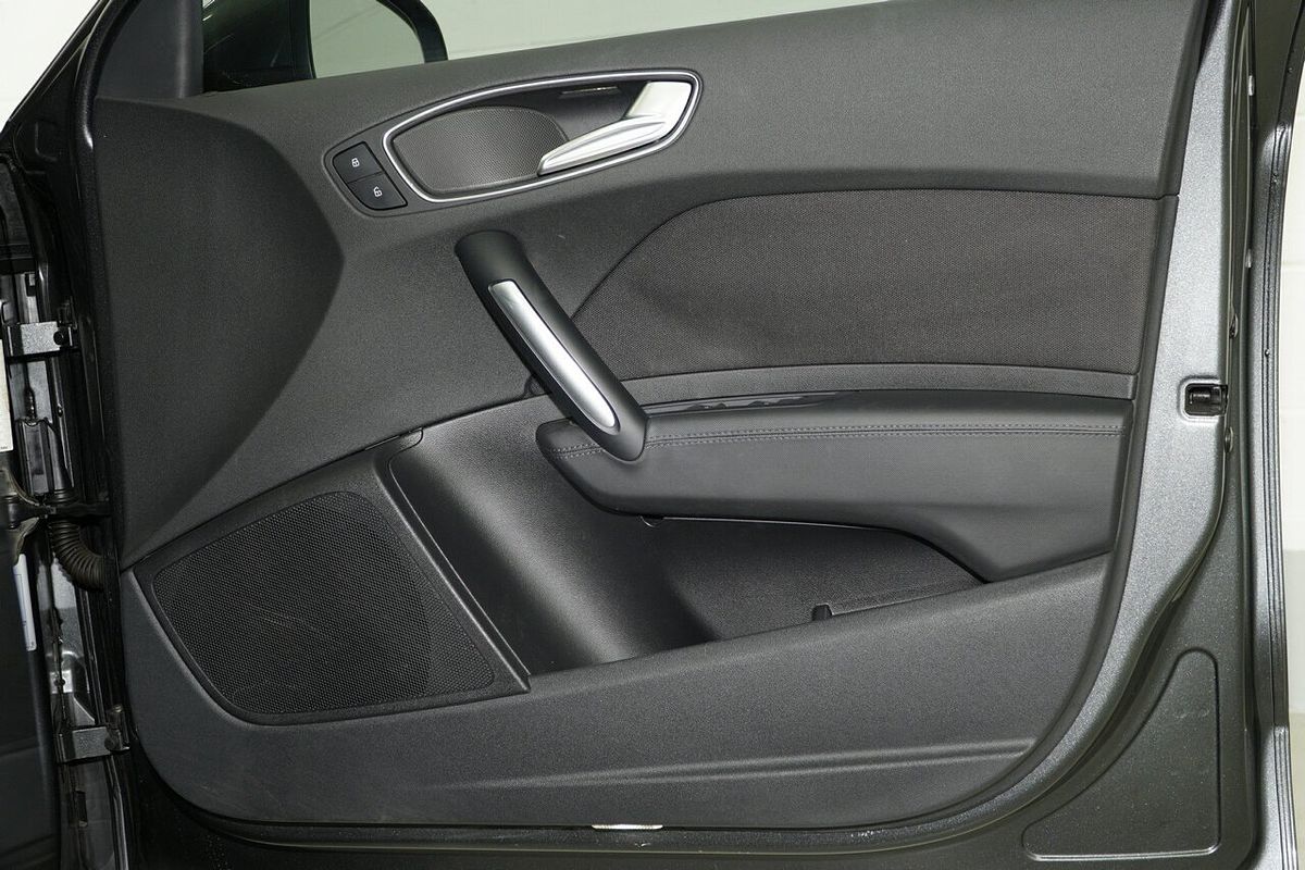 2012 Audi A1 Ambition 8X