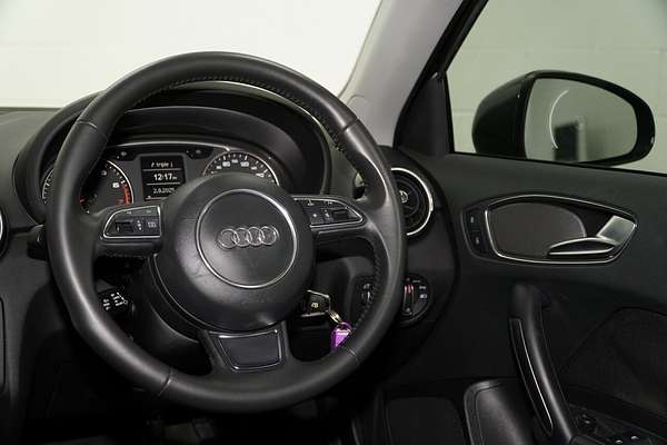 2012 Audi A1 Ambition 8X