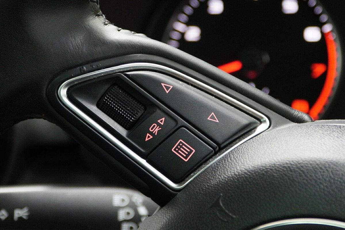 2012 Audi A1 Ambition 8X