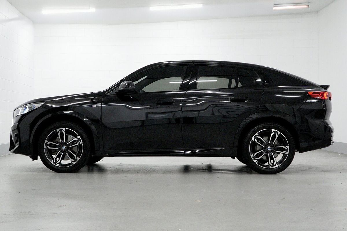 2025 BMW X2 xDrive20i M Sport U10