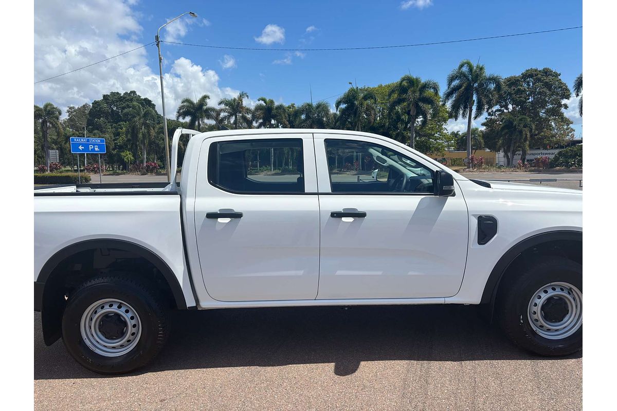2025 Ford Ranger XL 4X4 2.0L