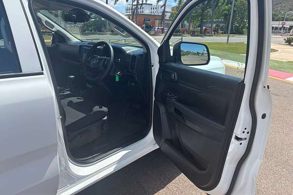 2025 Ford Ranger XL 4X4 2.0L