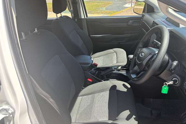 2025 Ford Ranger XL 4X4 2.0L