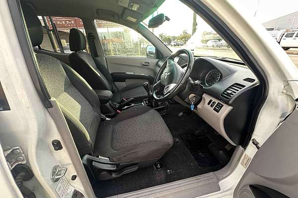 2012 Mitsubishi Triton GLX-R MN 4X4