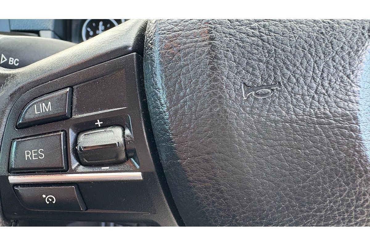 2011 BMW 520d F10 MY12