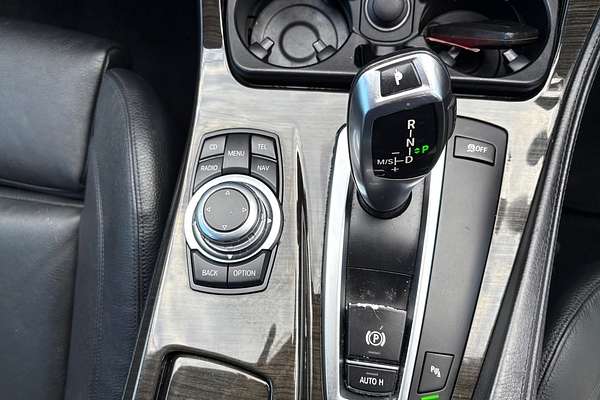 2011 BMW 520d F10 MY12