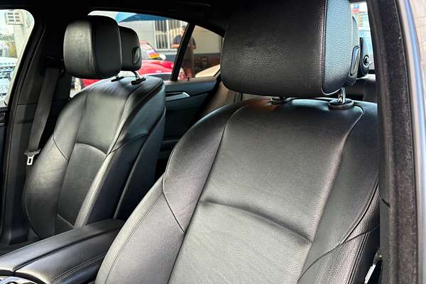 2011 BMW 520d F10 MY12
