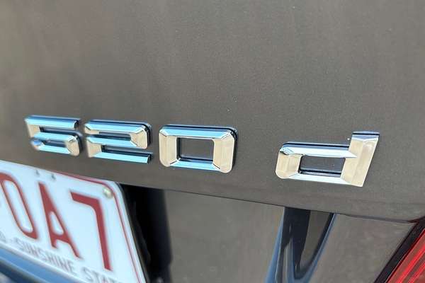 2011 BMW 520d F10 MY12