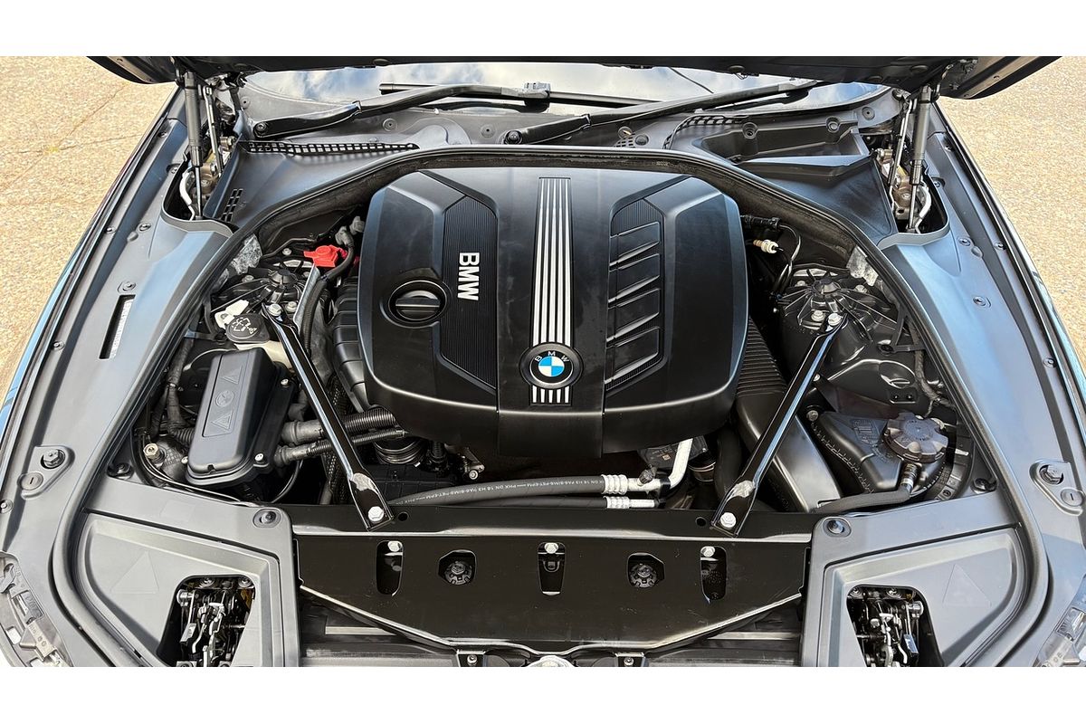 2011 BMW 520d F10 MY12