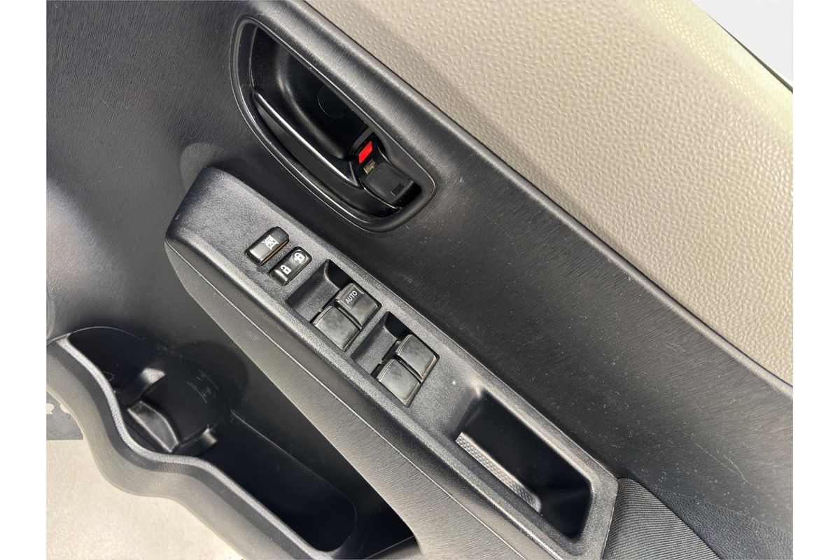 2011 Toyota Yaris YR NCP130R