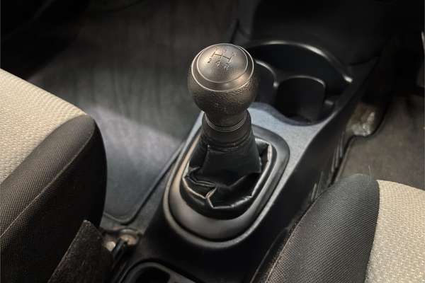 2011 Toyota Yaris YR NCP130R