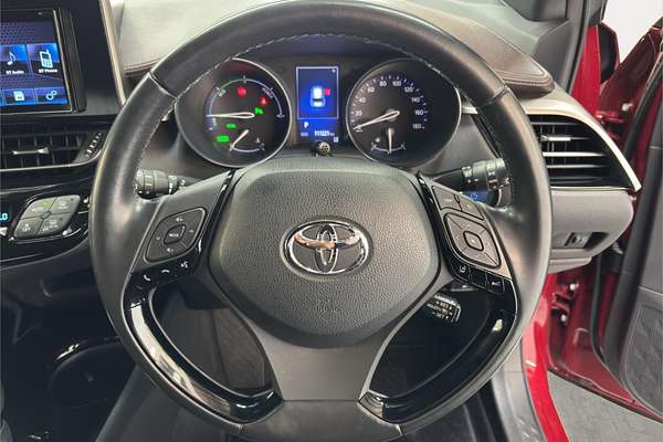 2017 Toyota C-HR ZYX10