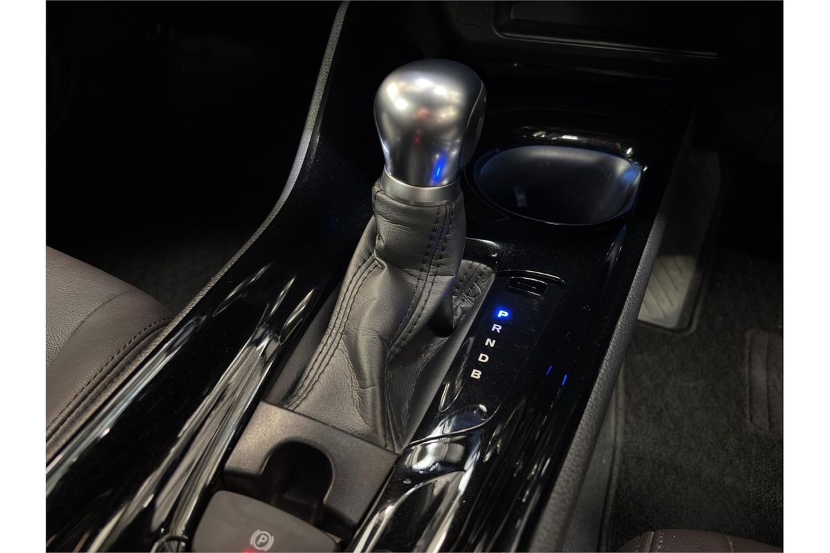 2017 Toyota C-HR ZYX10