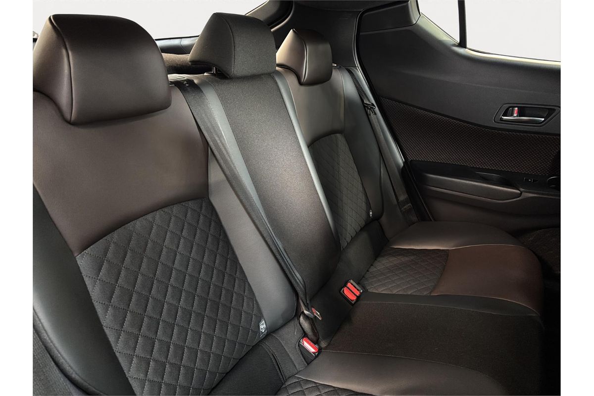 2017 Toyota C-HR ZYX10