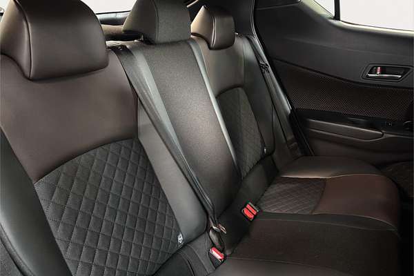 2017 Toyota C-HR ZYX10