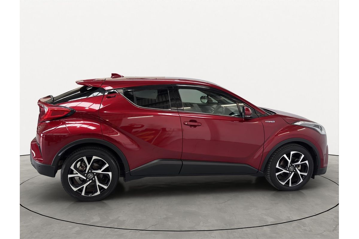2017 Toyota C-HR ZYX10