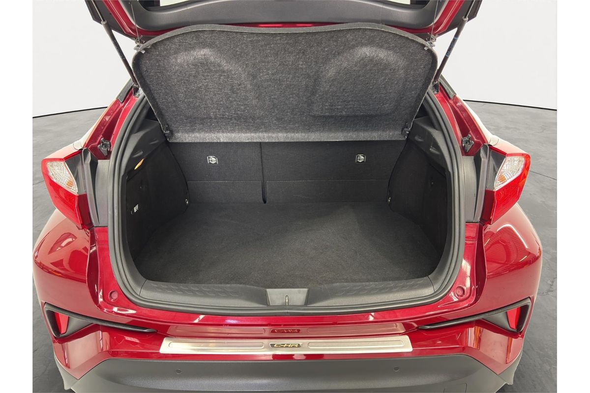 2017 Toyota C-HR ZYX10