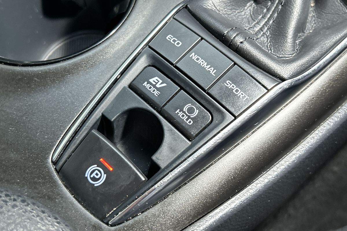 2022 Toyota Camry Ascent AXVH70R