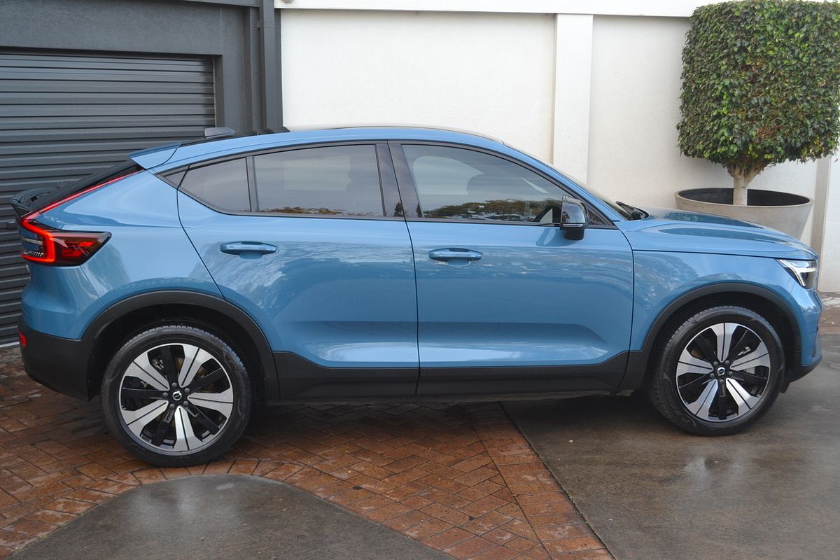 2022 Volvo C40 Recharge