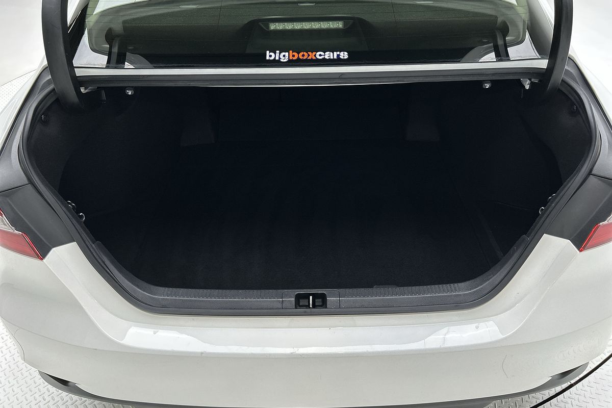 2022 Toyota Camry Ascent AXVH70R