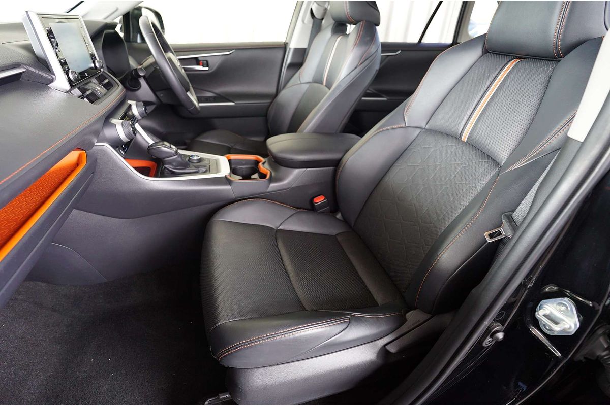 2020 Toyota RAV4 Edge AXAA54R