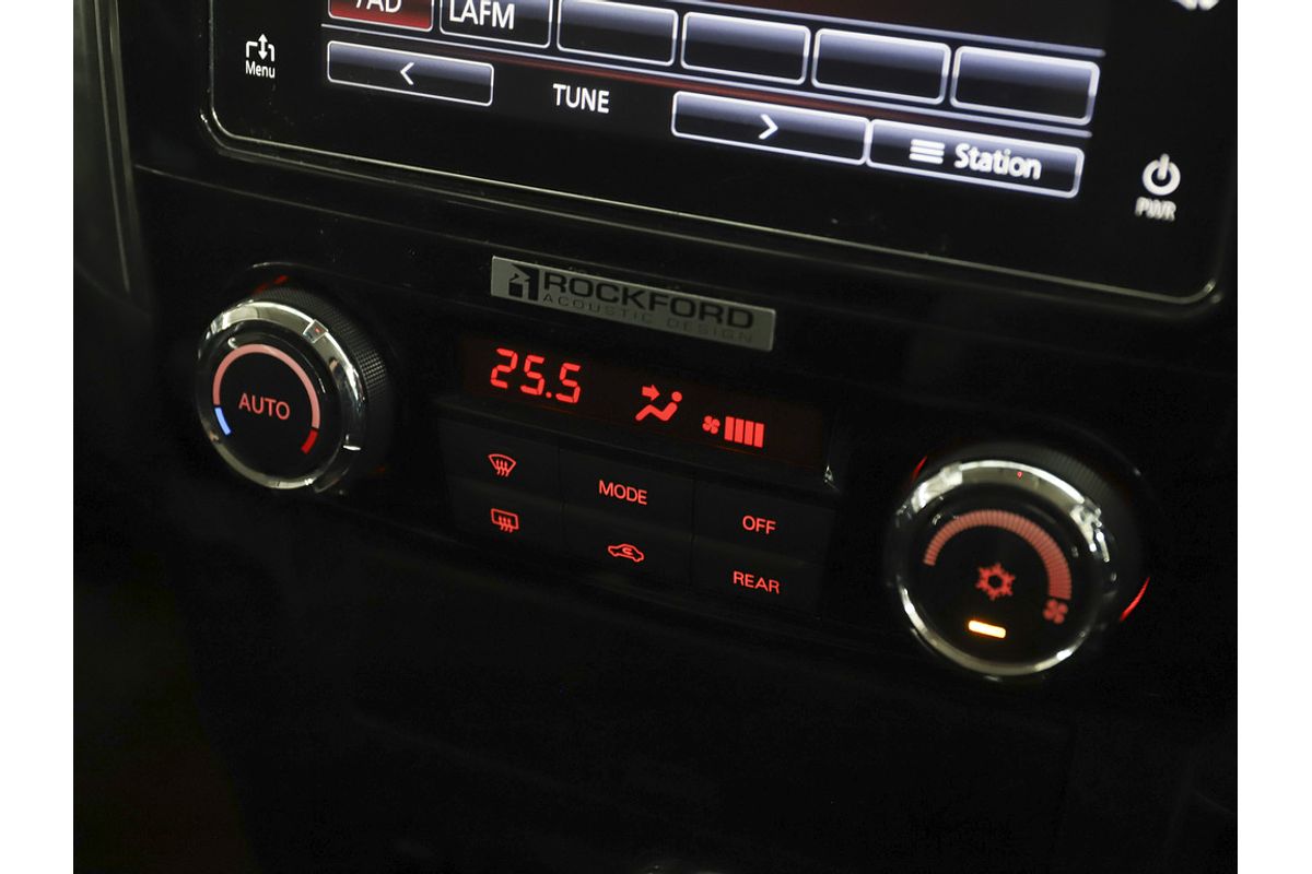 2019 Mitsubishi Pajero GLS NX