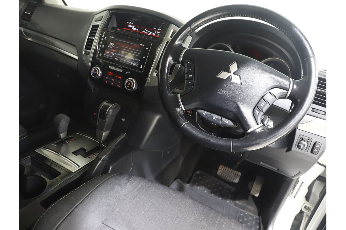 2019 Mitsubishi Pajero GLS NX