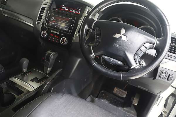 2019 Mitsubishi Pajero GLS NX