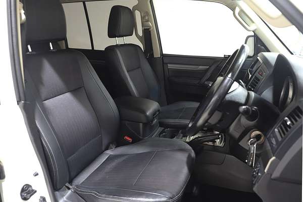 2019 Mitsubishi Pajero GLS NX