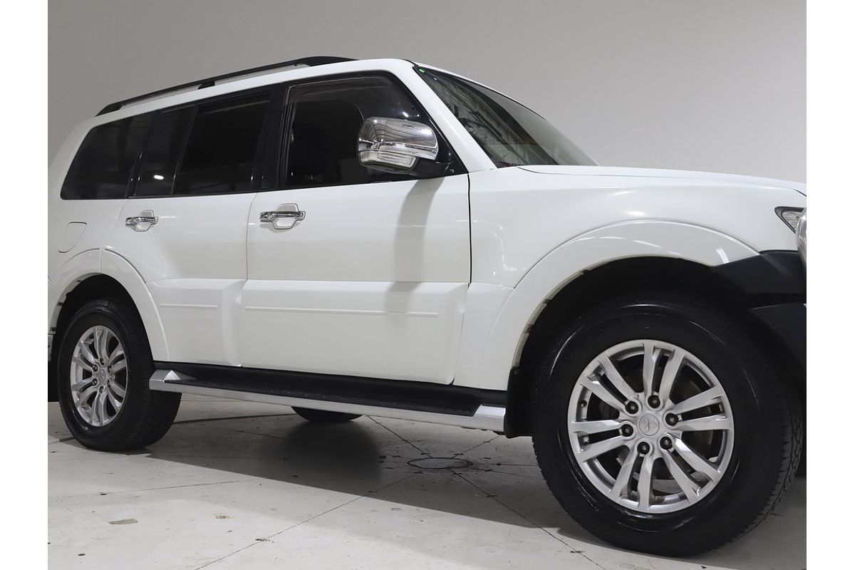 2019 Mitsubishi Pajero GLS NX