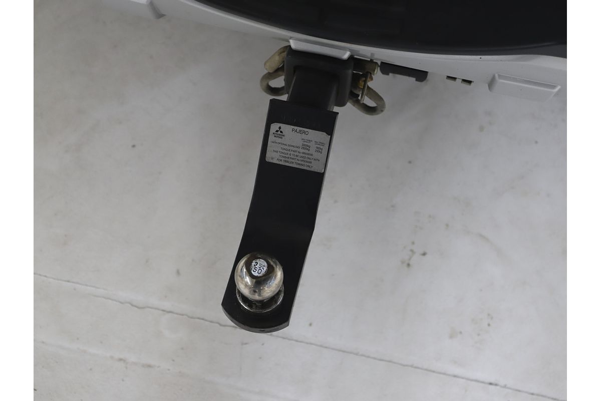 2019 Mitsubishi Pajero GLS NX