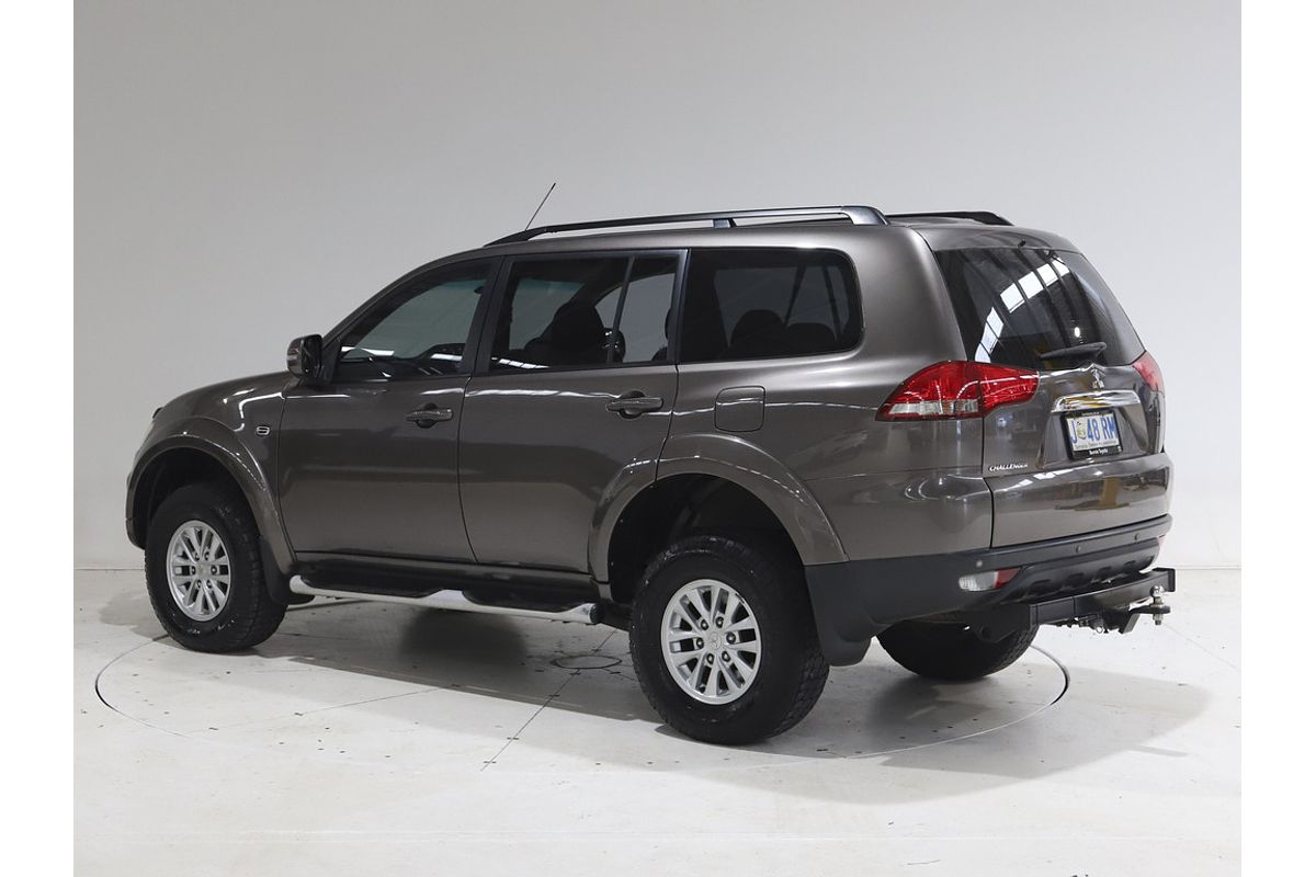 2015 Mitsubishi CHALLENGER LS (5 SEAT) (4x4) 5 SP AUTOMATIC 4D WAGON DT4 DIESEL