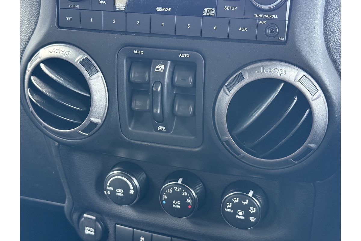 2015 Jeep Wrangler Unlimited Sport JK