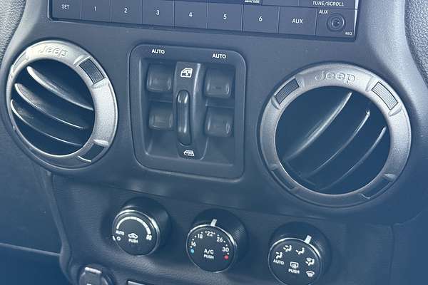 2015 Jeep Wrangler Unlimited Sport JK