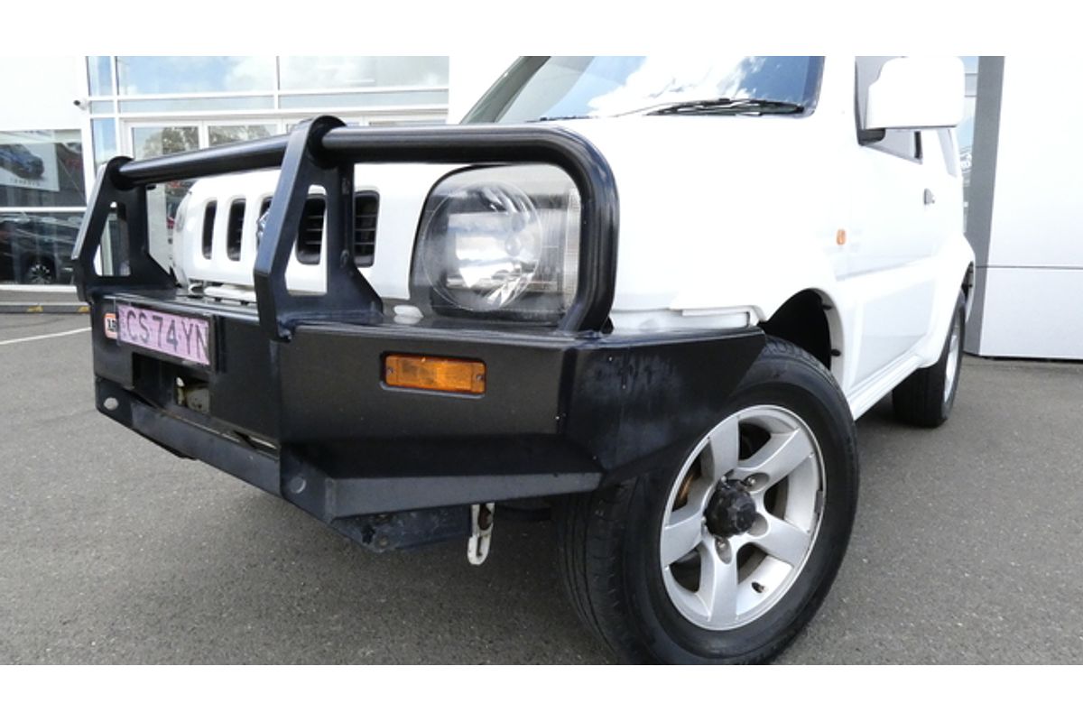 2011 Suzuki Jimny SIERRA (4x4)